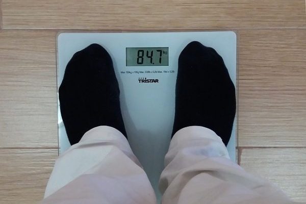 Причины резкого похудения женщин и мужчин, возможные последствия и способы коррекции веса
